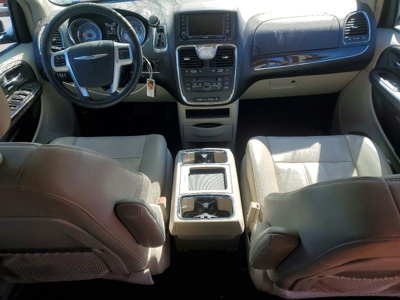 2013 Chrysler Town & Country Touring