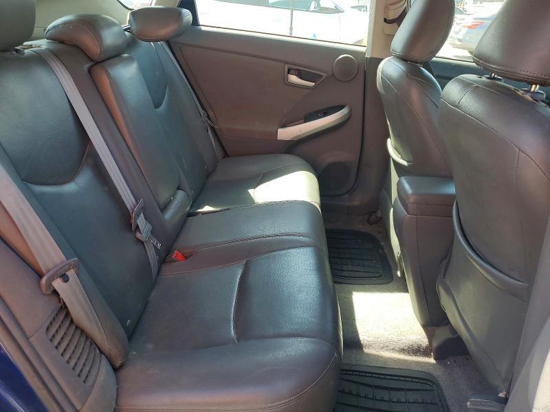 2010 Toyota Prius iii