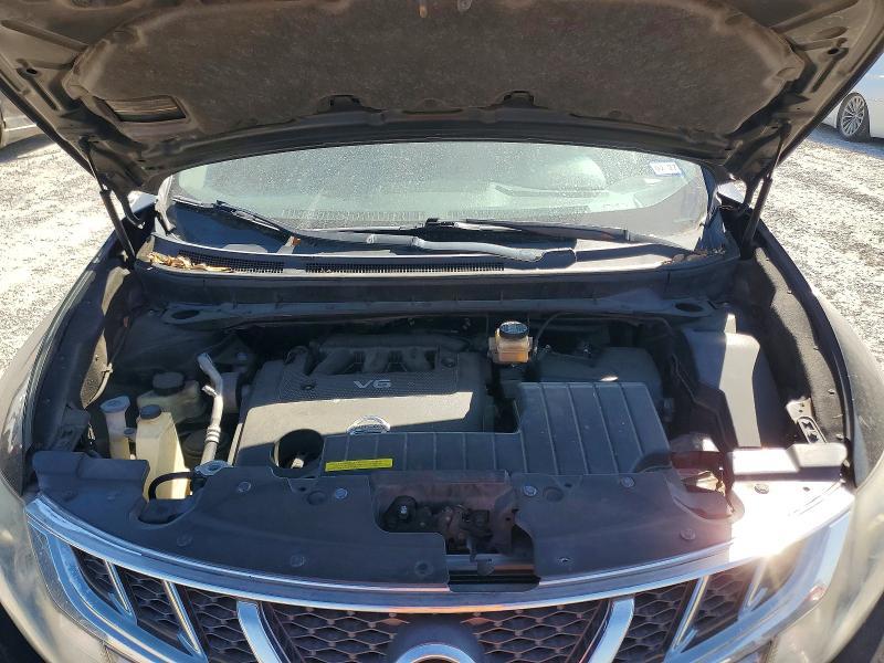 2011 Nissan Murano s