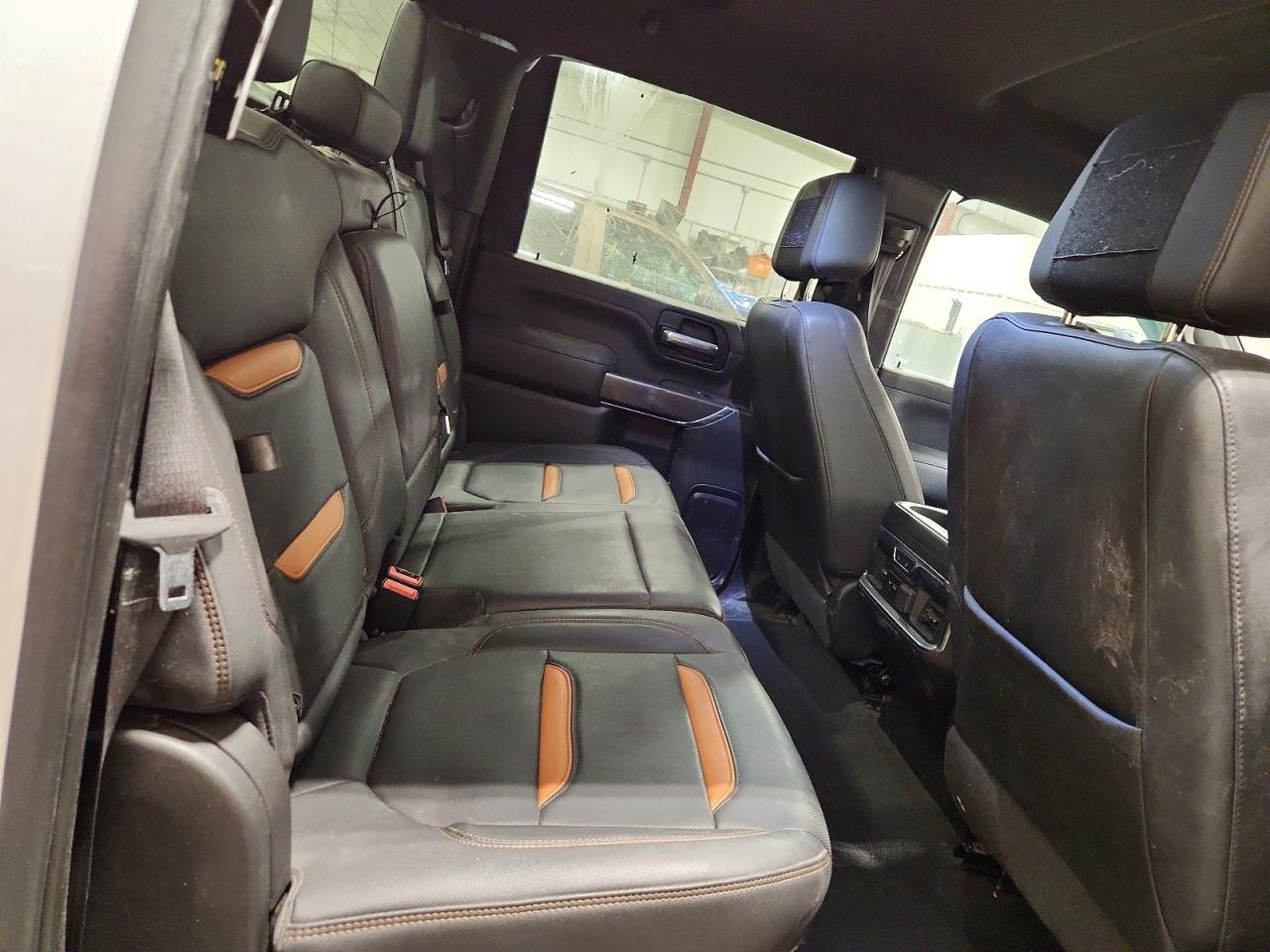 2023 GMC Sierra K2500 AT4