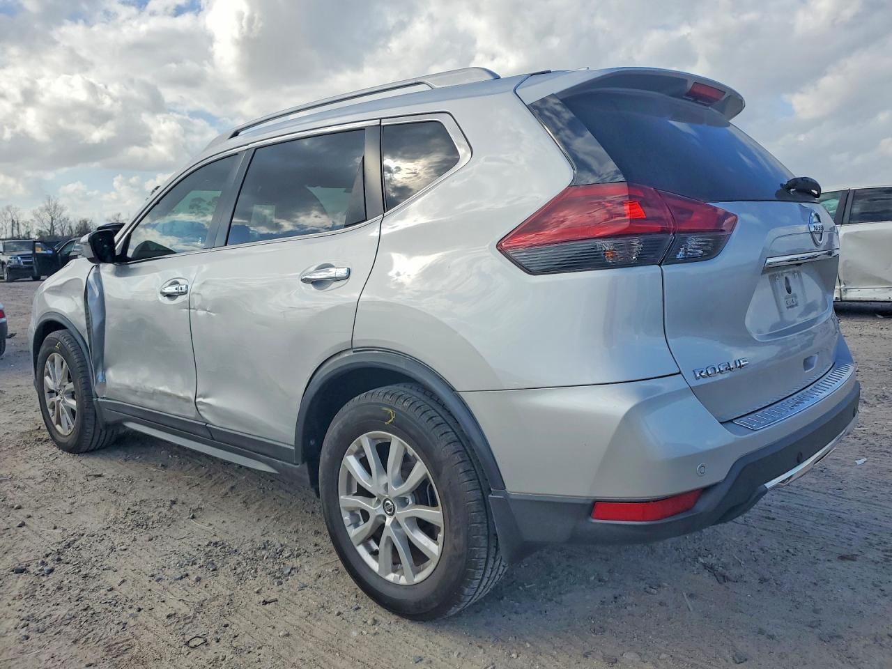 2019 Nissan Rogue sv