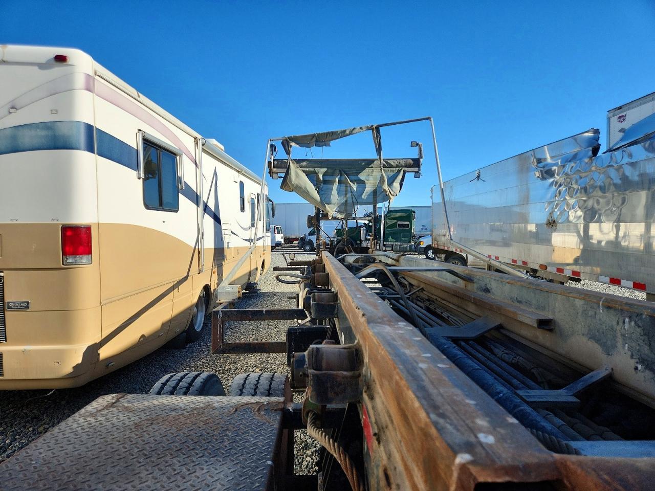 2016 Benl Trailer