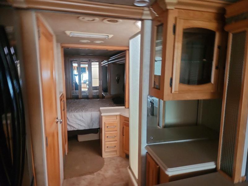 2003 Fleetwood Providence rv