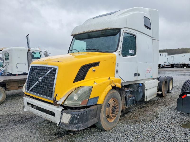 2012 Volvo VN VNL