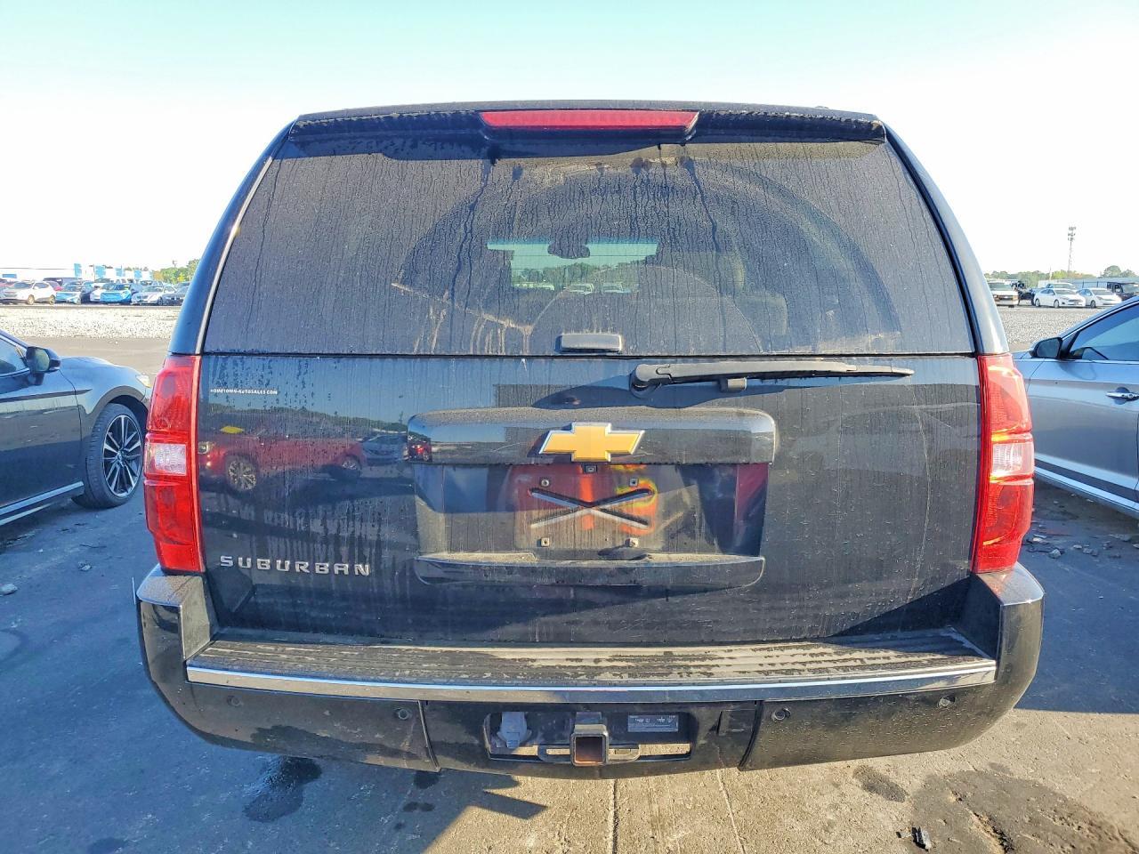 2014 Chevrolet Suburban C1500 ltz