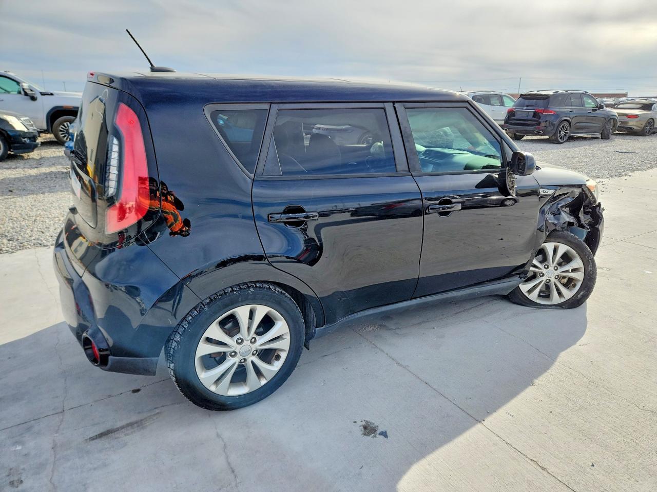 2016 KIA Soul +