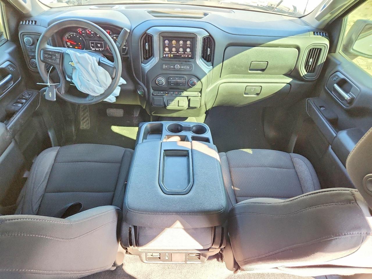 2024 Chevrolet Silverado K1500 Custom