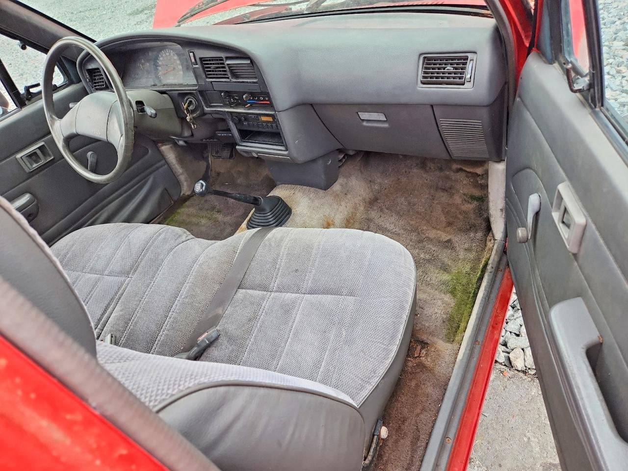 1989 Toyota Pickup Deluxe