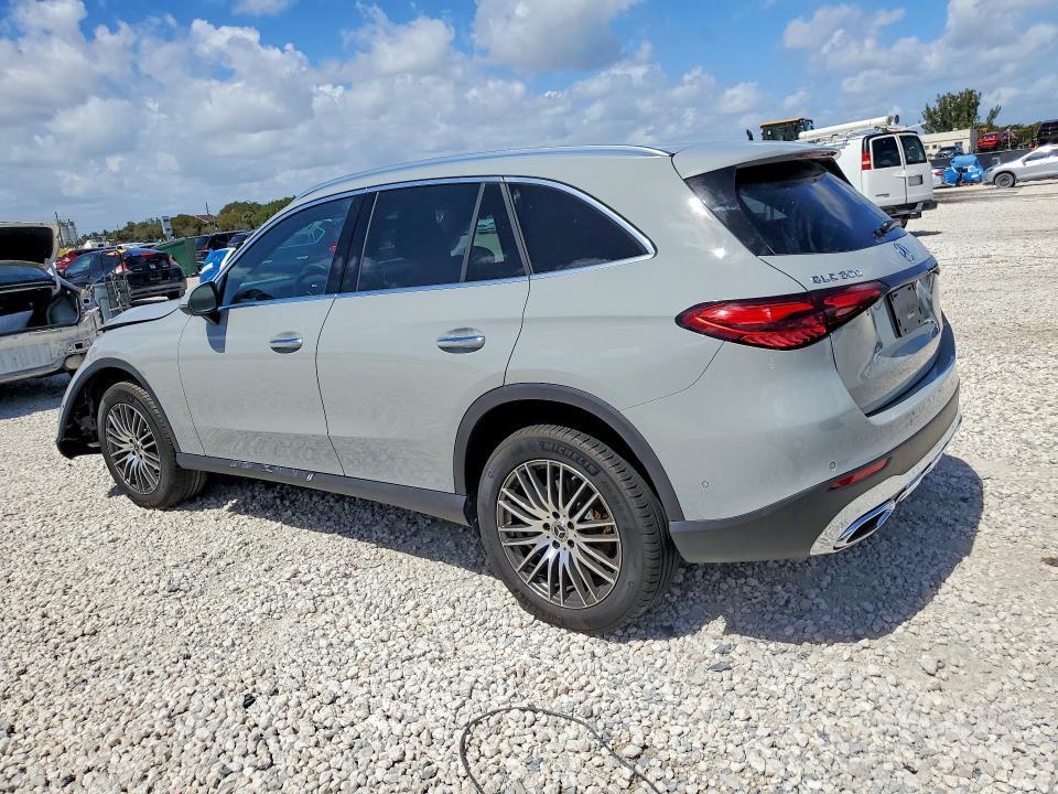 2026 Mercedes-Benz Glc 300