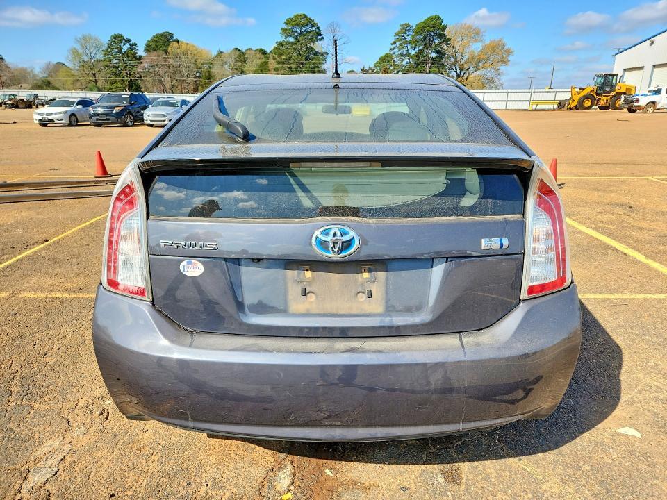 2015 Toyota Prius two