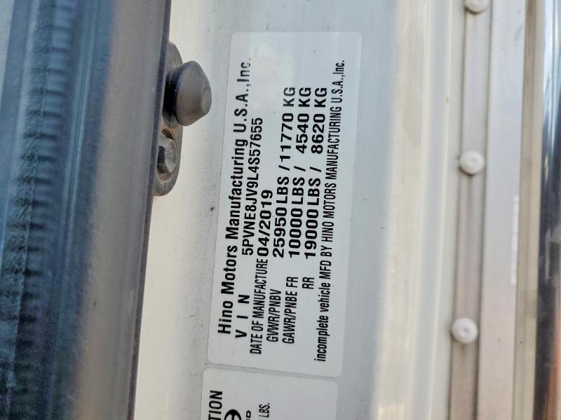 2020 Hino 258/268 BOX Truck