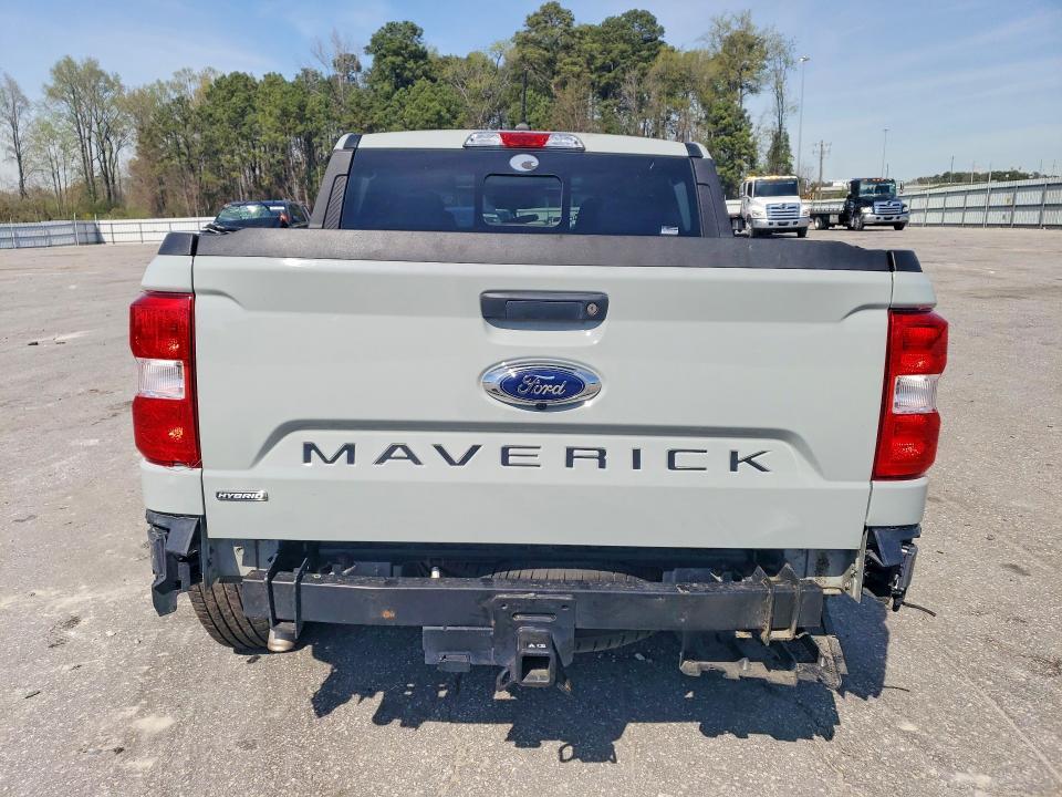 2022 Ford Maverick XL