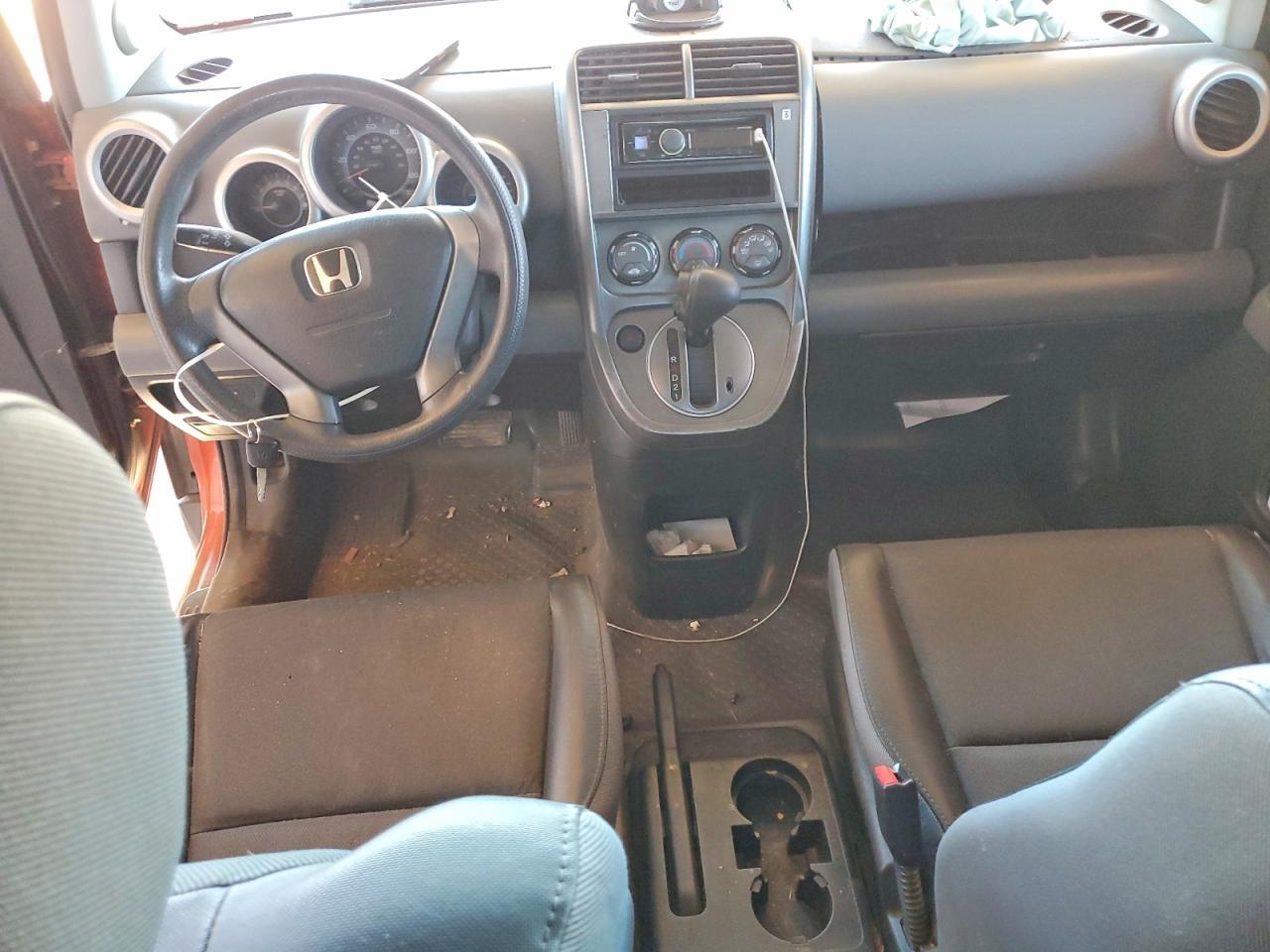 2004 Honda Element dx