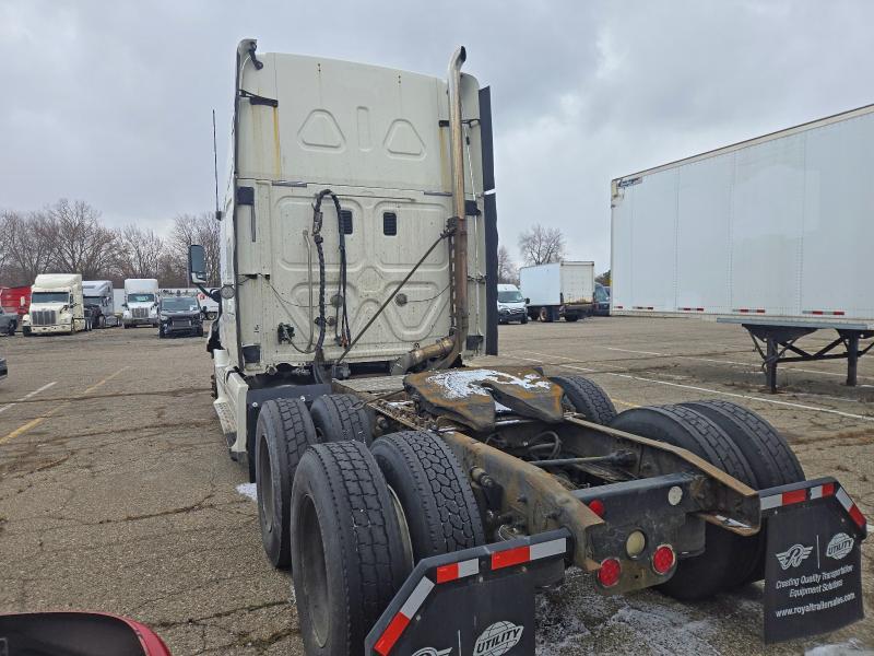 2011 Freightliner Cascadia Semi Truck