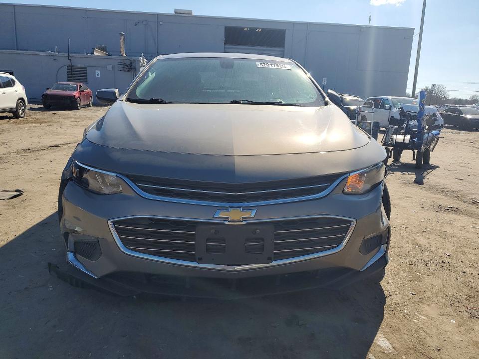 2017 Chev Malibu lt