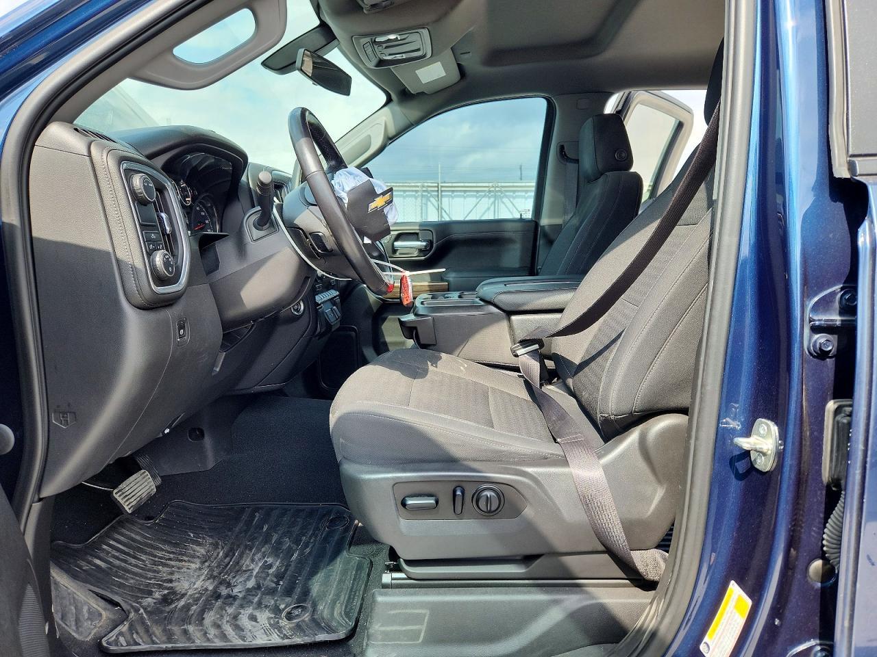 2021 Chev Silverado C1500 lt