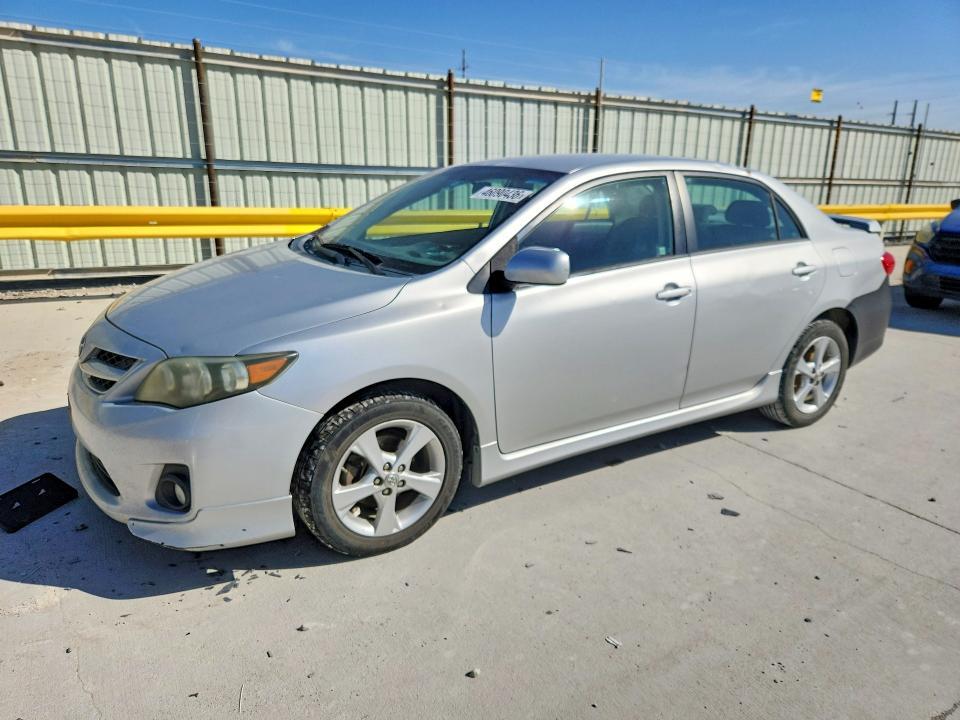 2013 Toyota Corolla s