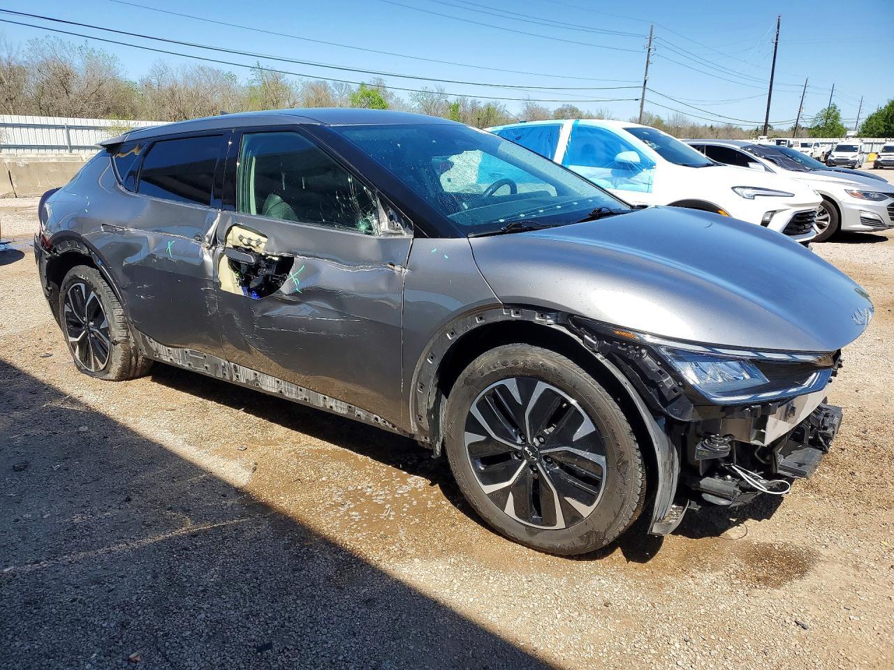 2024 KIA EV6 Wind
