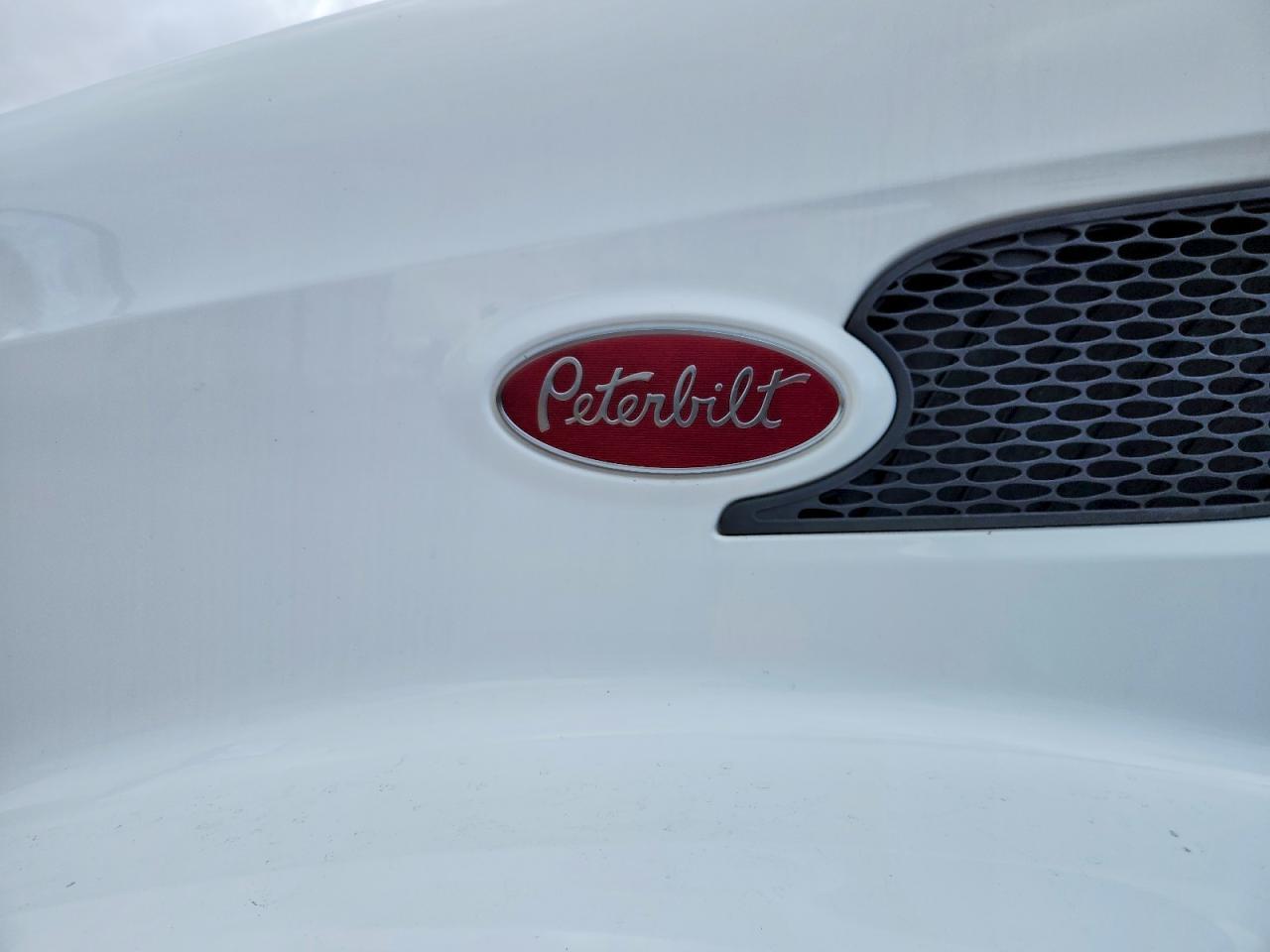 2016 Peterbilt 579