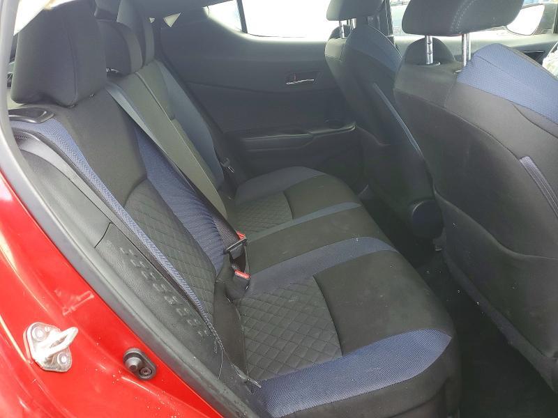 2021 Toyota C-hr xle