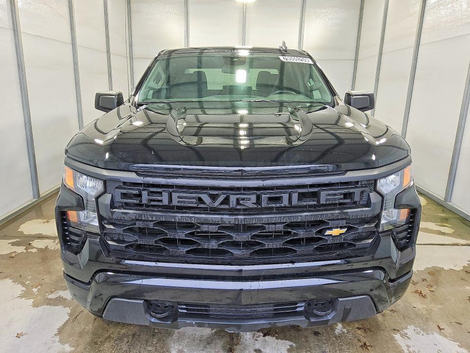 2025 Chevrolet Silverado C1500 Custom