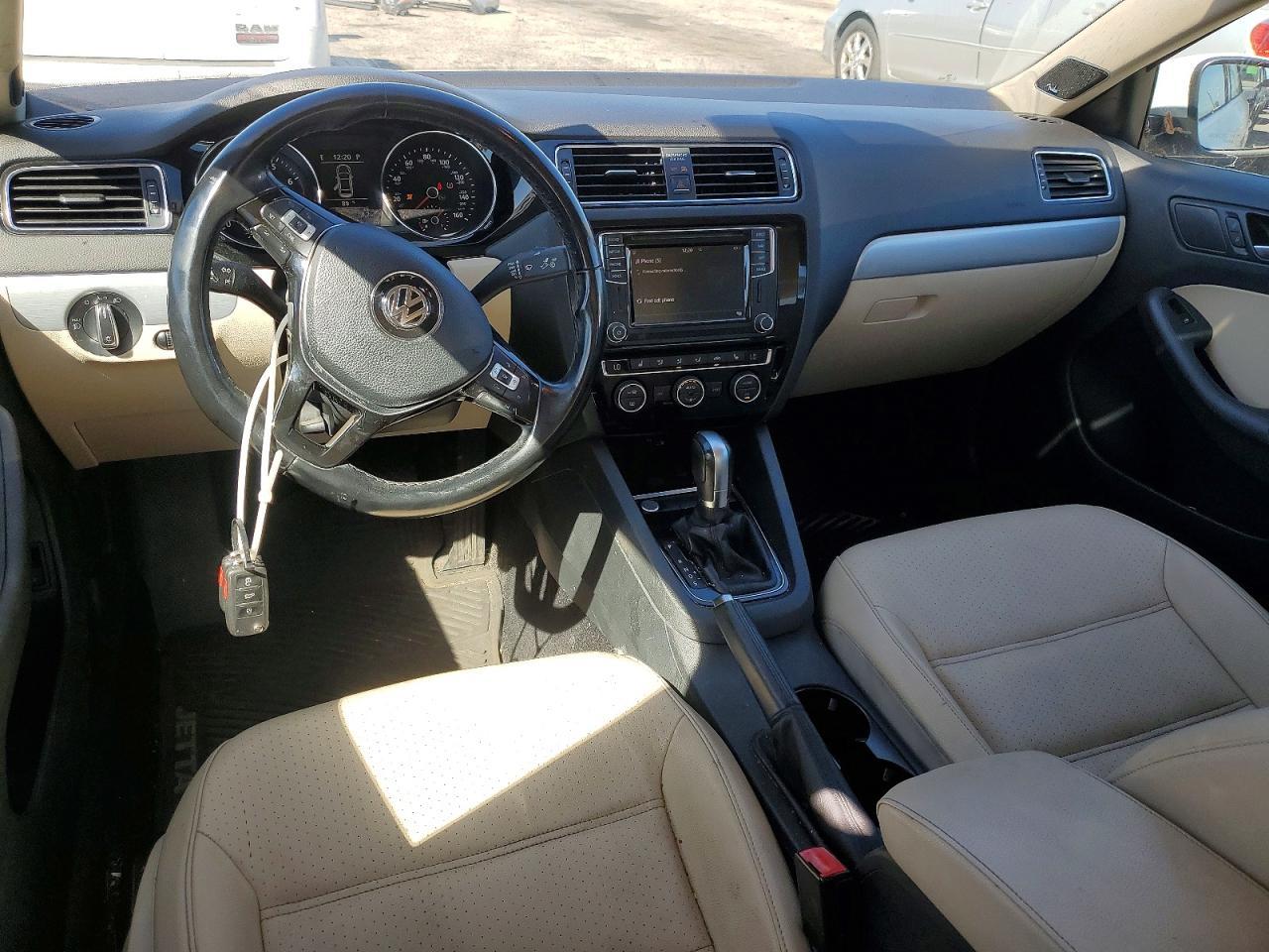 2018 Volkswagen Jetta sel