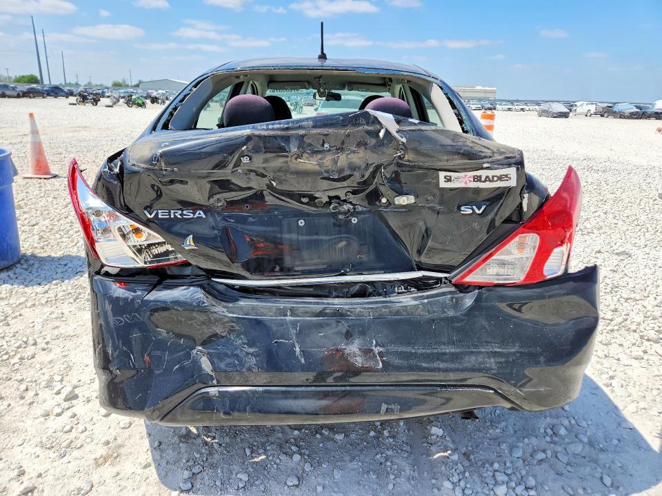 2017 Nissan Versa 1.6 sv