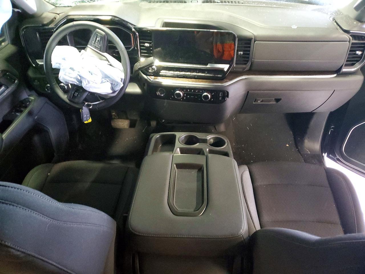 2024 GMC Sierra K1500 Elevation