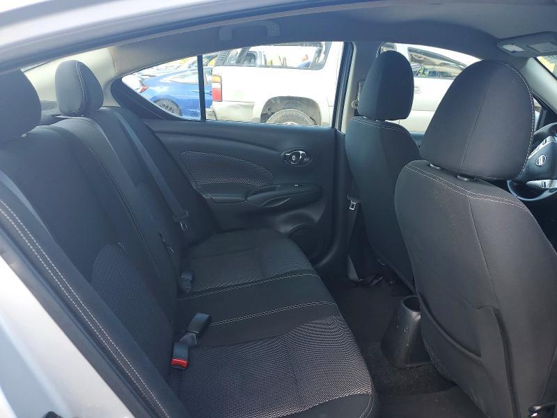 2017 Nissan Versa 1.6 s