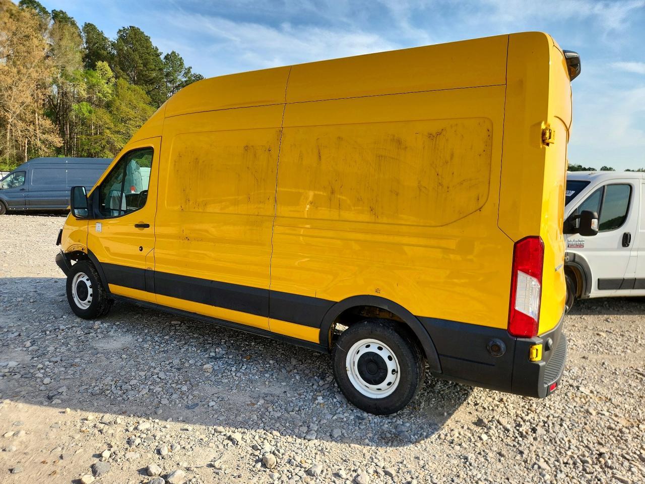 2022 Ford Transit T-250