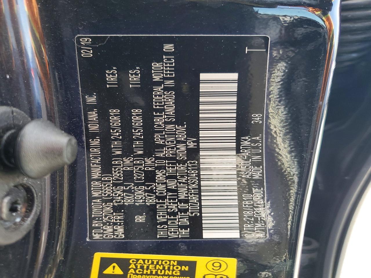 2019 Toyota Highlander le