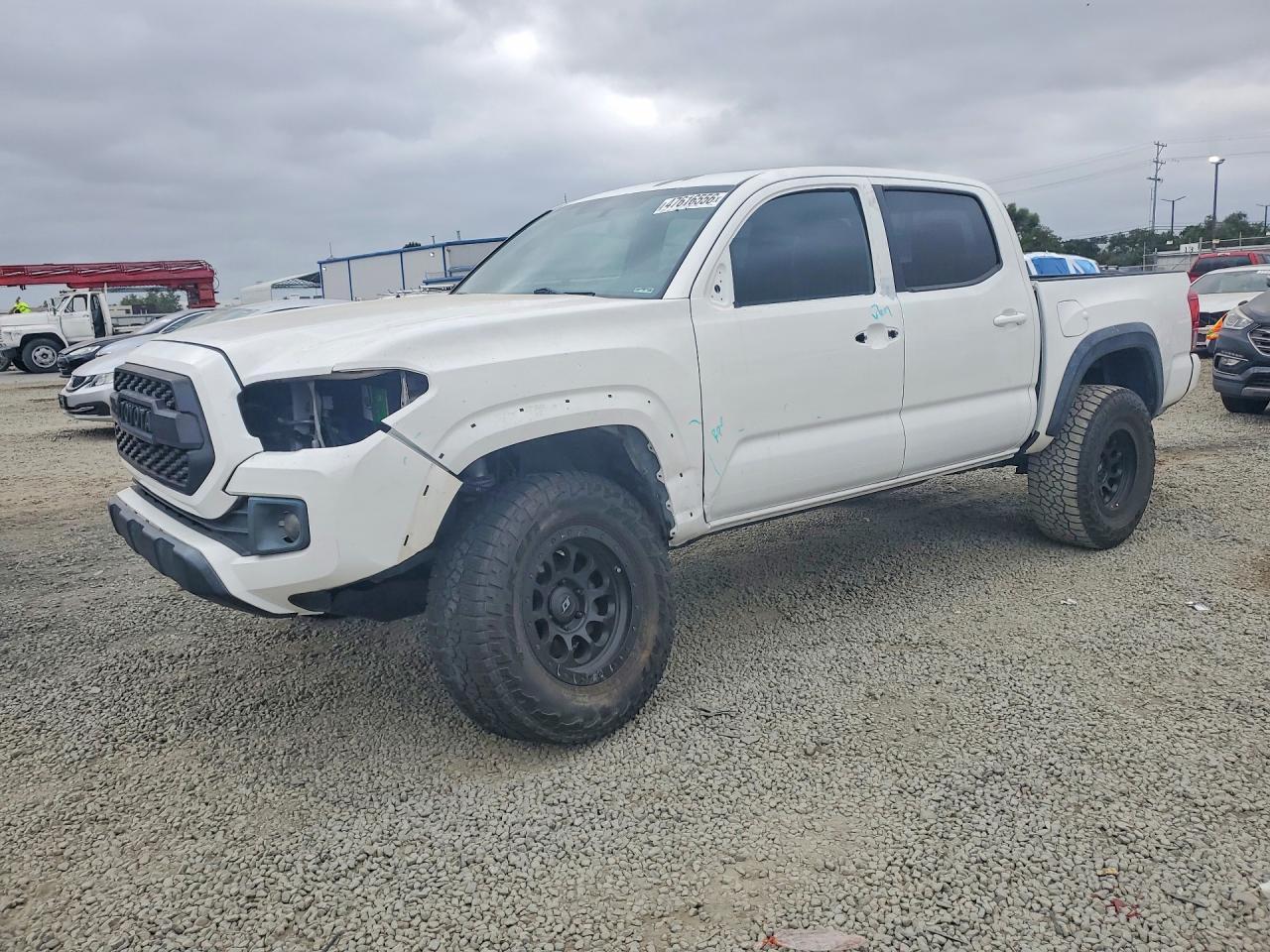 2017 Toyota Tacoma TRD OFF-Road