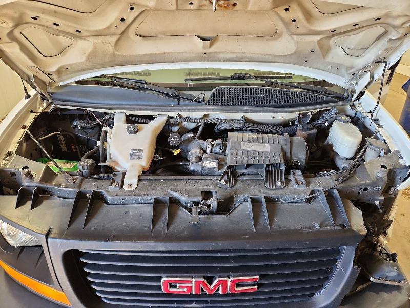 2017 GMC Savana 2500 Cargo Utility / Service van