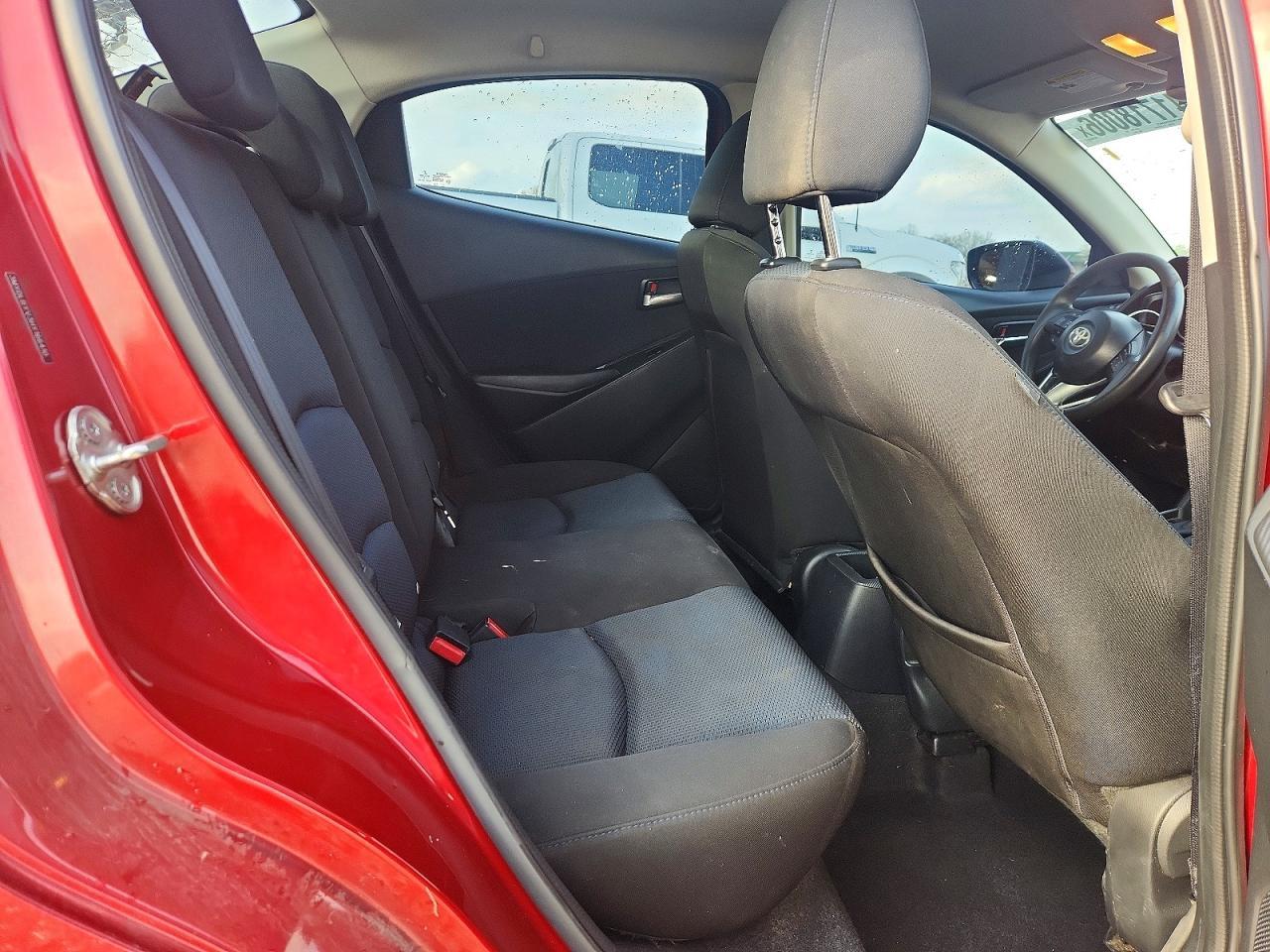 2017 Toyota Yaris ia Base