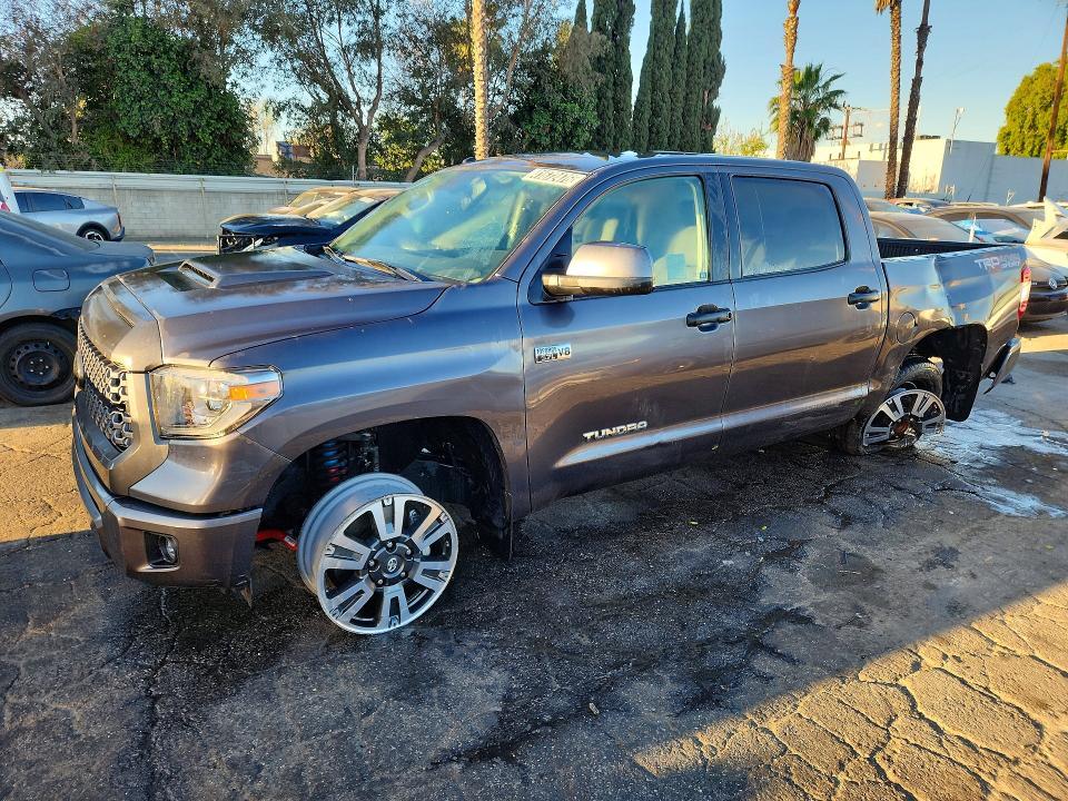 2018 Toyota Tundra SR5