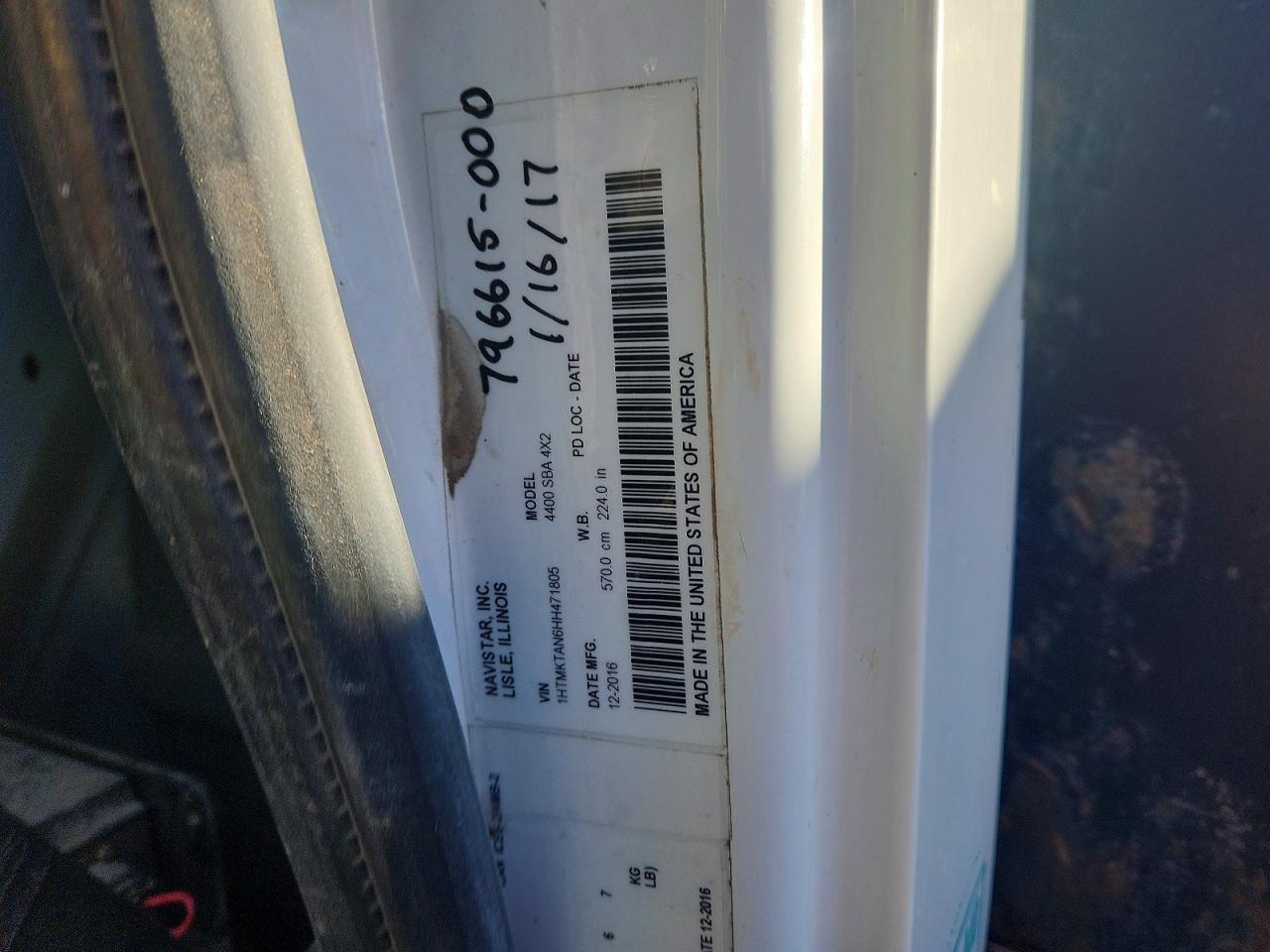 2017 International 4400 Flatbed Truck