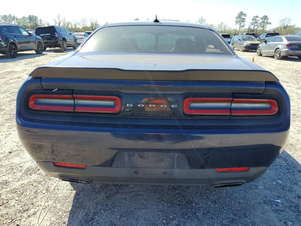 2015 Dodge Challenger sxt