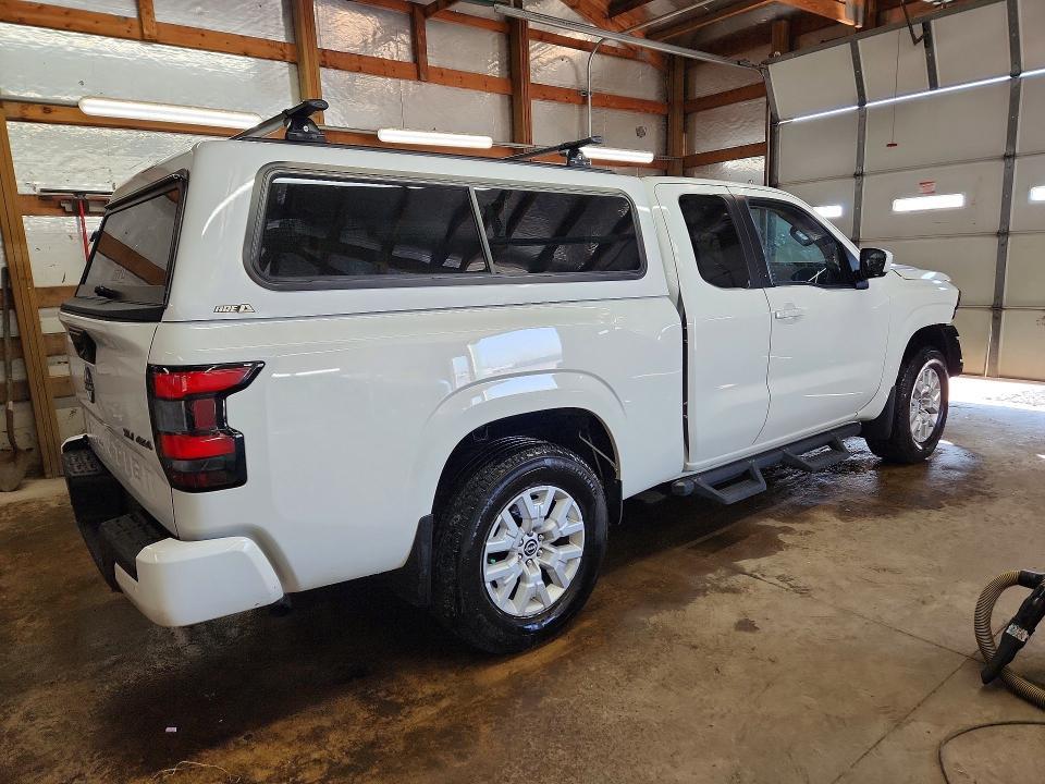 2022 Nissan Frontier sv