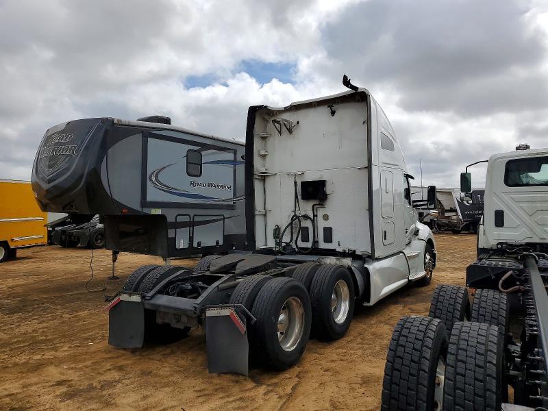 2019 Kenworth T680 Semi Truck