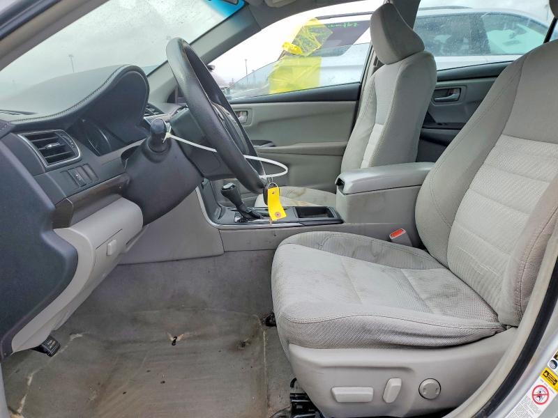 2016 Toyota Camry le