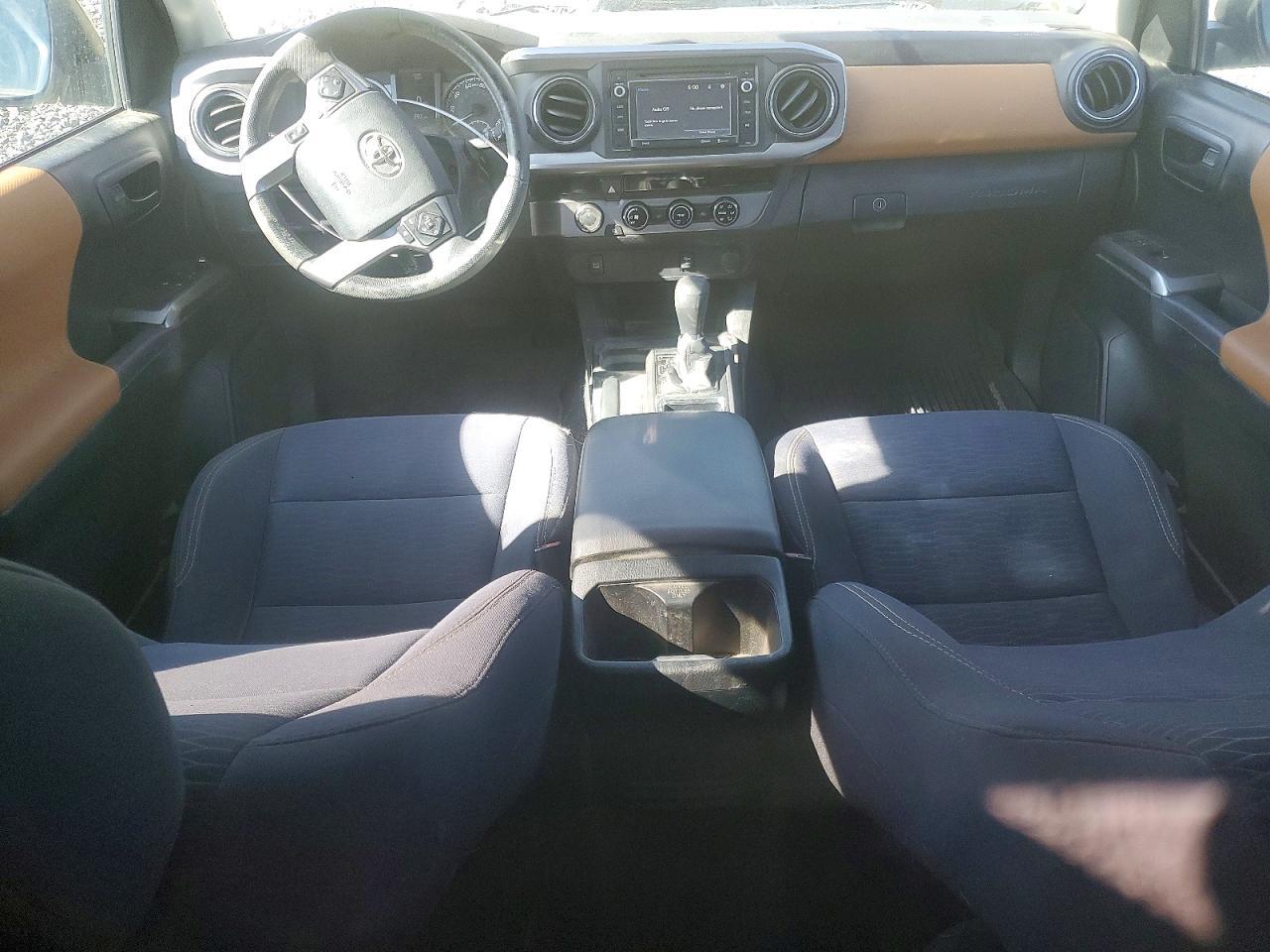 2016 Toyota Tacoma SR5