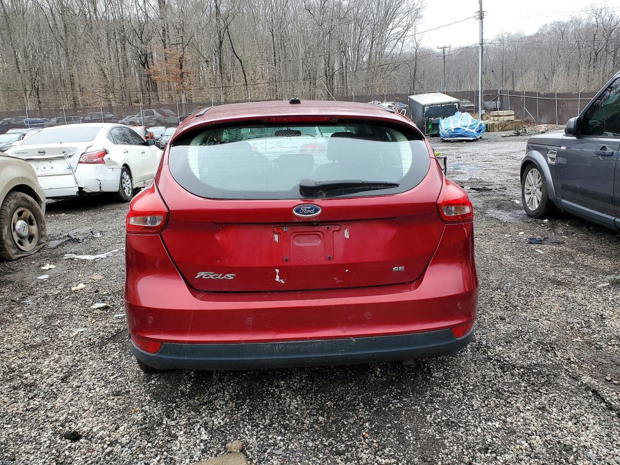 2016 Ford Focus se