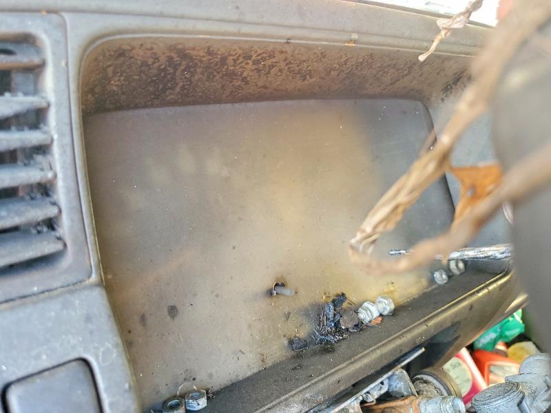 2003 Isuzu Npr box Truck