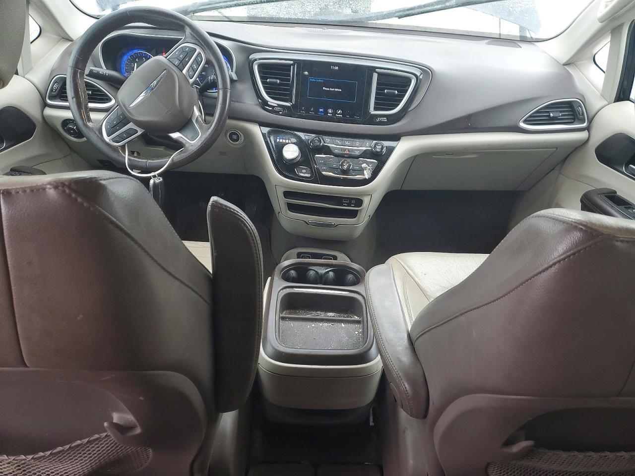 2019 Chrysler Pacifica Touring l