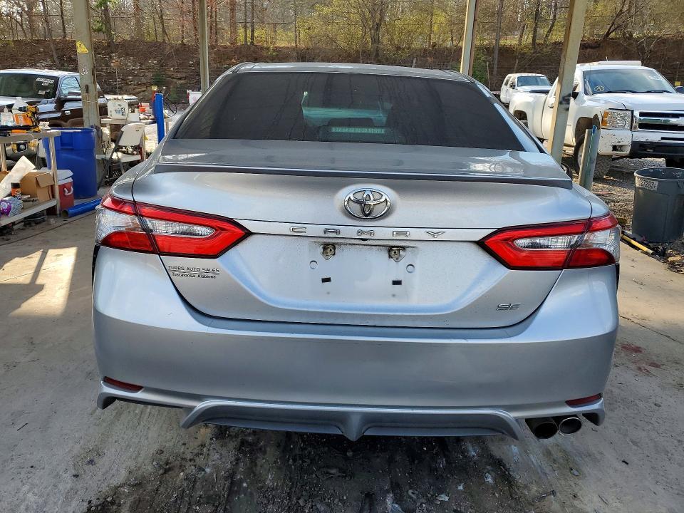 2018 Toyota Camry se