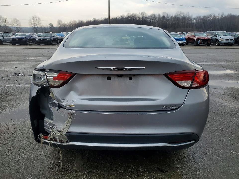 2016 Chrysler 200 Limited