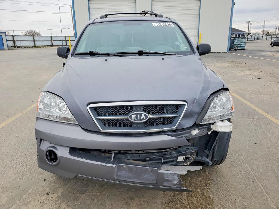 2005 KIA Sorento lx