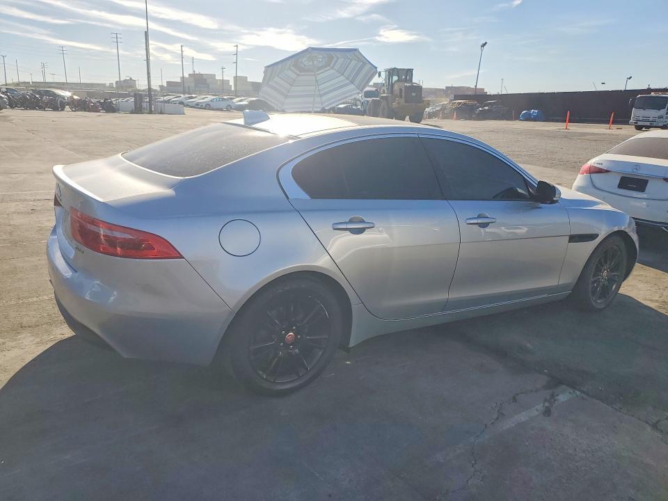 2018 Jaguar Xe Premium