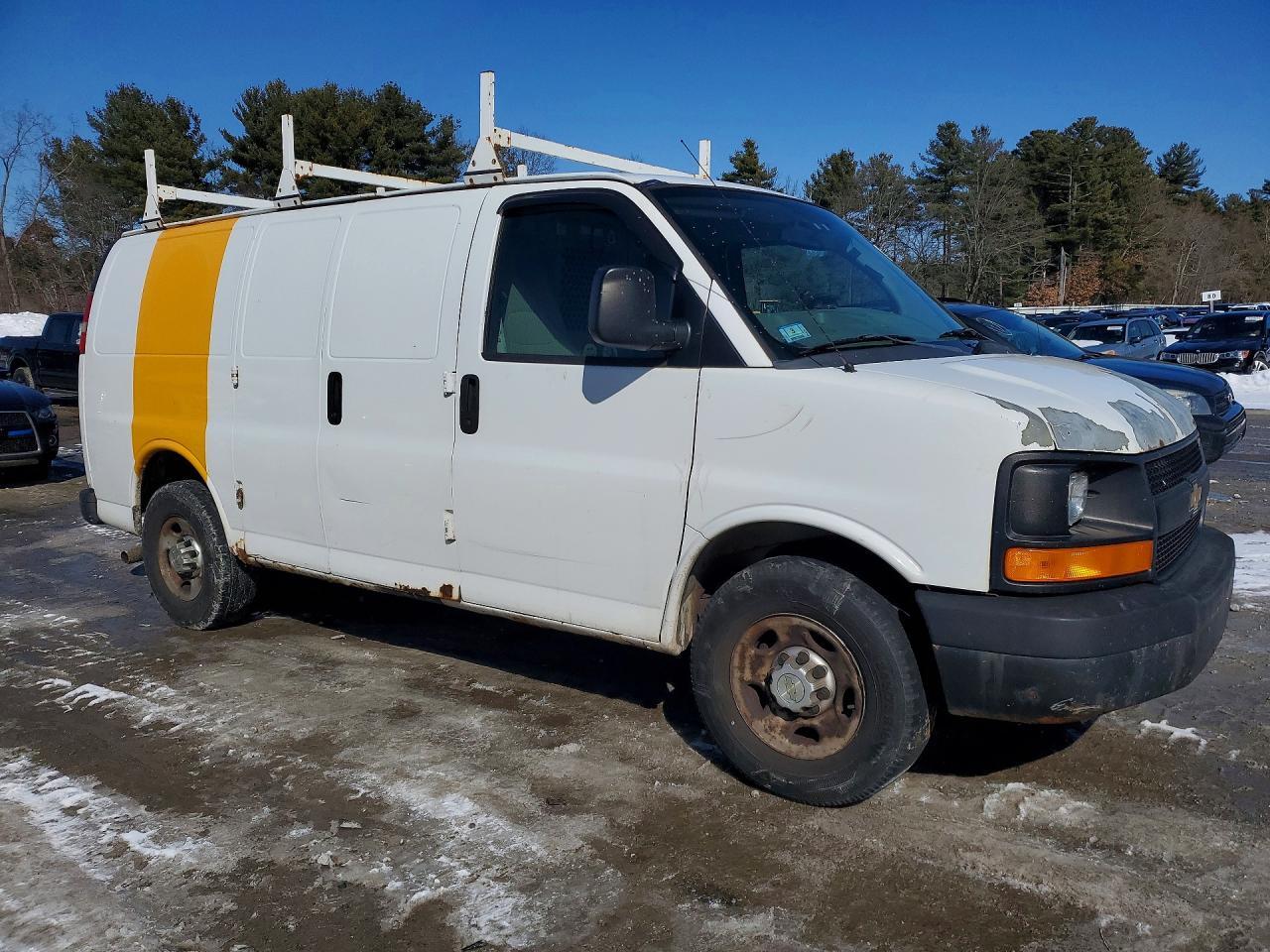 2011 Chevrolet Express 2500 Cargo Utility / Service Van