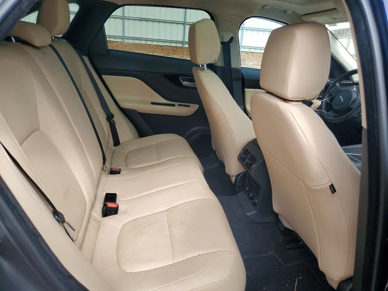 2020 Jaguar F-pace Premium